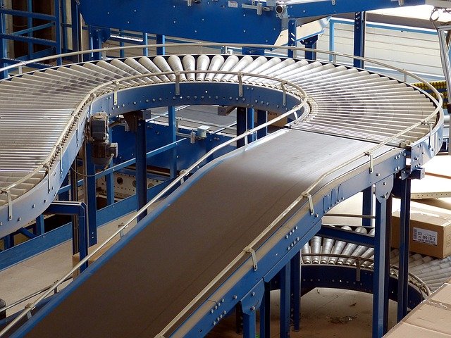 Flat belt conveyor design calculations with practical application